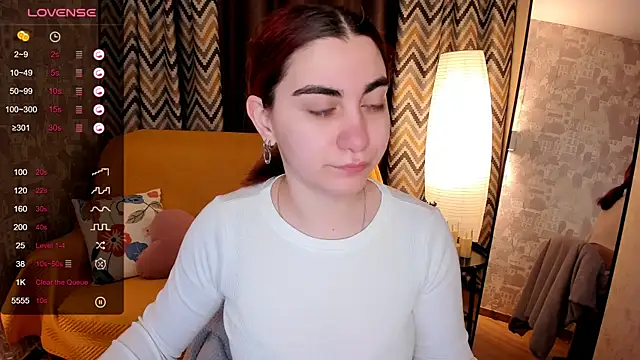 Snapshot of hannacheekss_ chatting on February 26, 1:59 am hannacheekss online show from February 26, 1:59 am