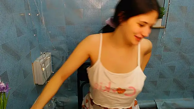 AliceSexyyy  online show from December 21, 2:09 am