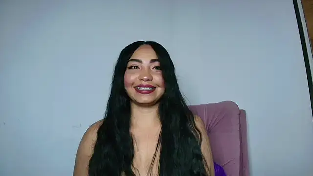 Snapshot of Dailyn_Adams chatting on December 24, 8:11 am Dailyn Adams online show from December 24, 8:11 am