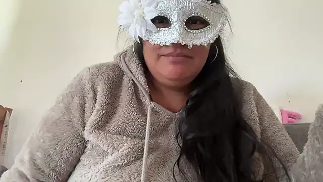 Snapshot of MashaCL chatting on October 1, 12:22 pm MashaCL online show from October 1, 12:22 pm