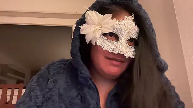 Snapshot of MashaCL chatting on October 20, 5:35 pm MashaCL online show from October 20, 5:35 pm