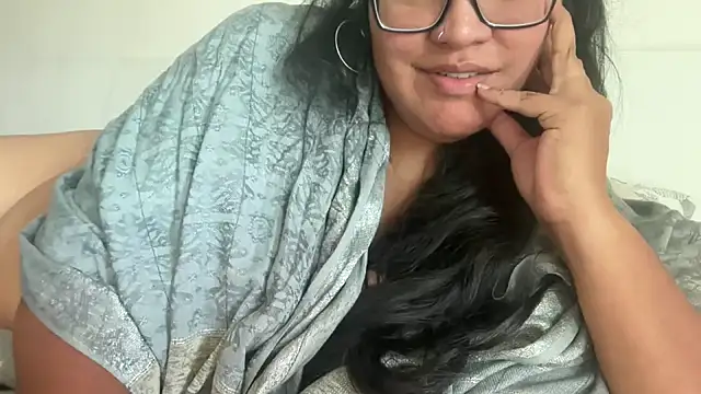 Snapshot of MashaCL chatting on November 4, 10:14 am MashaCL online show from November 4, 10:14 am