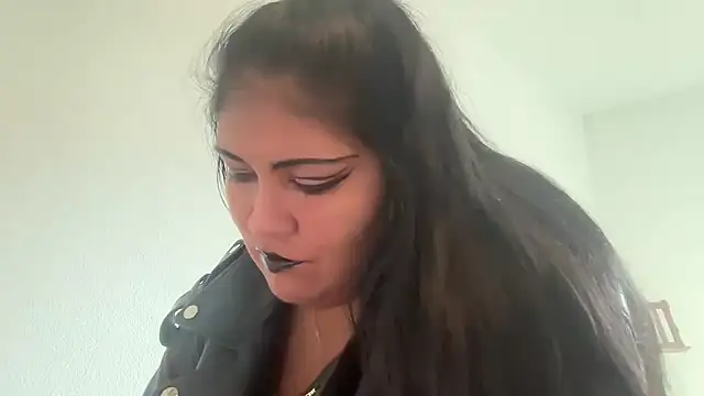 Snapshot of MashaCL chatting on November 9, 8:56 am MashaCL online show from November 9, 8:56 am