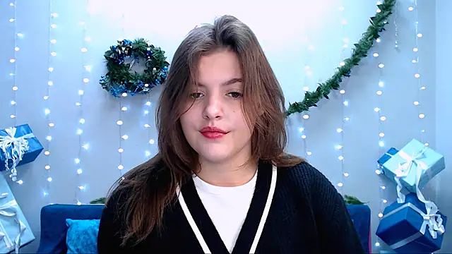 Snapshot of showmeparadise chatting on December 11, 9:09 am showmeparadise online show from December 11, 9:09 am