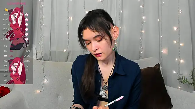 Emily Strikeee online show from March 3, 12:48 pm