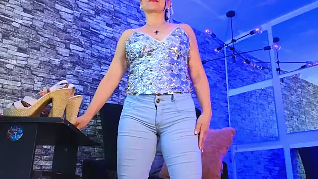 monicarousey online show from February 27, 4:43 pm