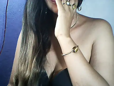 layanah12 online show from March 5, 3:46 am