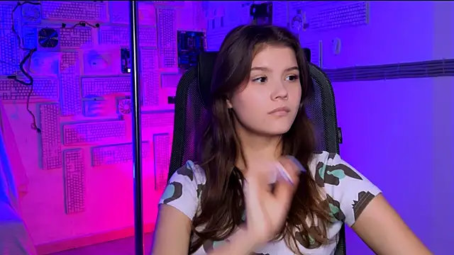 EvaThopson online show from November 22, 12:04 pm