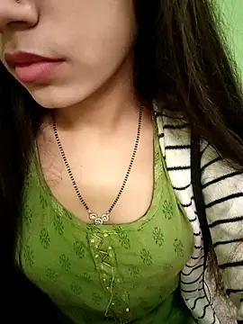 Snapshot of EACH_555 chatting on December 14, 4:45 pm EACH 555 online show from December 14, 4:45 pm