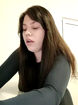 leeya lee online show from March 19, 8:11 pm