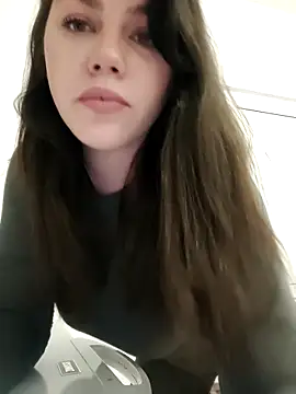 leeya lee online show from March 22, 8:48 pm