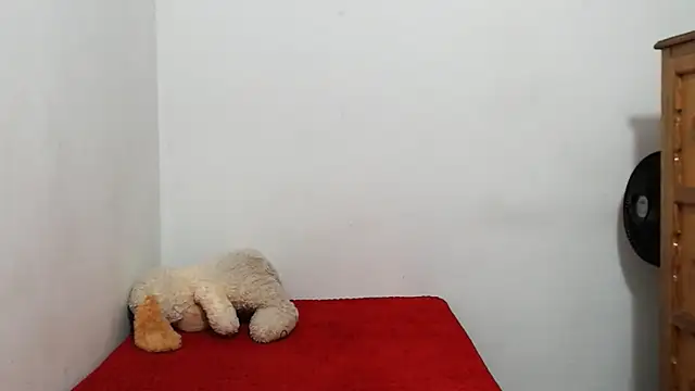 Snapshot of ariellth chatting on May 10, 5:40 pm ariellth online show from May 10, 5:40 pm