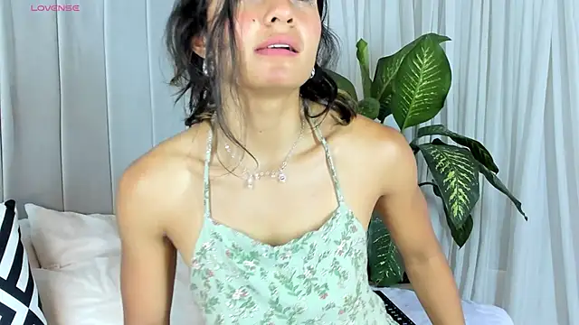 Mindy sweety online show from December 16, 8:05 pm