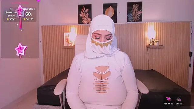 Snapshot of cloe_sirena chatting on March 22, 2:42 pm cloe sirena online show from March 22, 2:42 pm