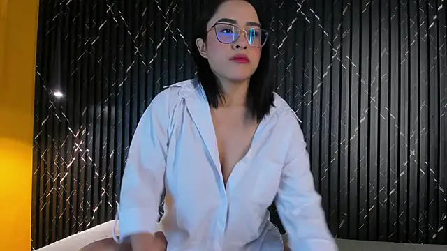 Snapshot of Lil_eva2 chatting on January 11, 7:16 pm Lil eva2 online show from January 11, 7:16 pm
