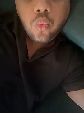 ved240 online show from October 19, 9:43 am