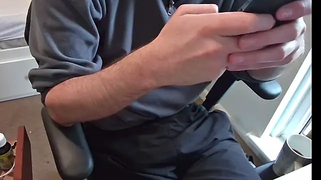 Snapshot of an4y8ot chatting on November 3, 9:10 am an4y8ot online show from November 3, 9:10 am