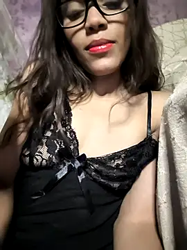 Snapshot of Cositarica_69 chatting on March 7, 8:22 am Cositarica 69 online show from March 7, 8:22 am