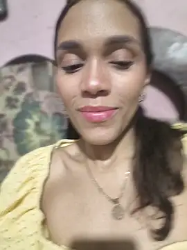 Snapshot of Cositarica_69 chatting on May 23, 7:46 am Cositarica 69 online show from May 23, 7:46 am