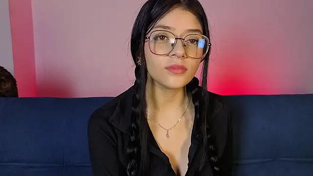 Snapshot of lana_dol chatting on February 12, 12:44 pm lana dol online show from February 12, 12:44 pm