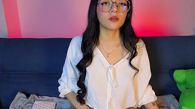 Snapshot of lana_dol chatting on February 14, 12:35 pm lana dol online show from February 14, 12:35 pm