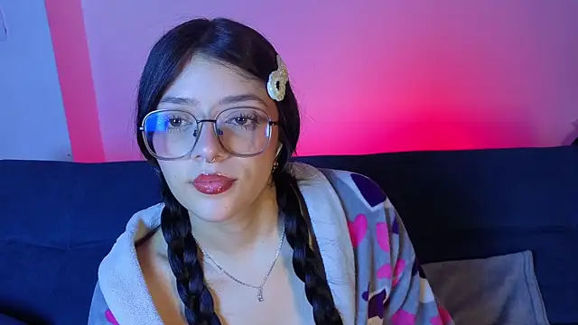 Snapshot of lana_dol chatting on February 24, 2:48 pm lana dol online show from February 24, 2:48 pm