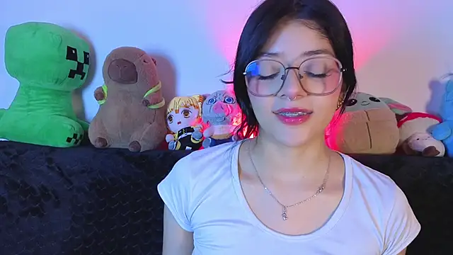 Snapshot of lana_dol chatting on April 7, 5:46 pm lana dol online show from April 7, 5:46 pm