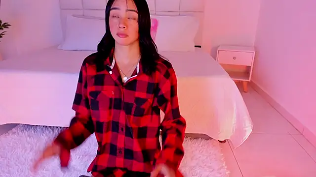 iam cami online show from January 28, 12:15 am