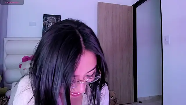 Snapshot of gaby_desire777 chatting on May 12, 3:25 am gaby desire777 online show from May 12, 3:25 am