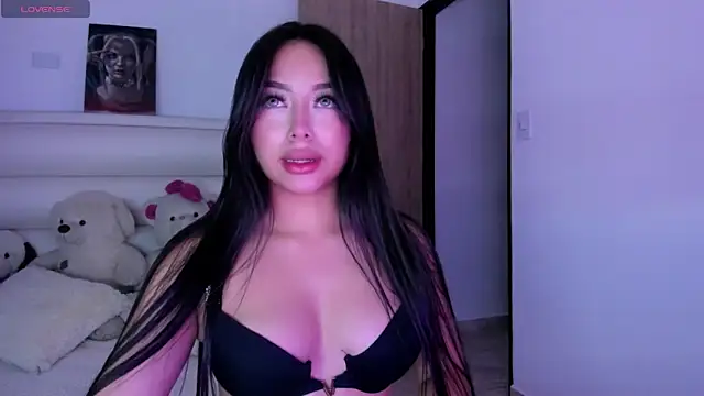 Snapshot of gaby_desire777 chatting on May 16, 5:04 am gaby desire777 online show from May 16, 5:04 am