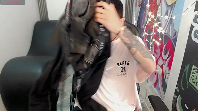 Snapshot of Brayan_lopezz chatting on January 29, 1:07 pm Brayan lopezz online show from January 29, 1:07 pm