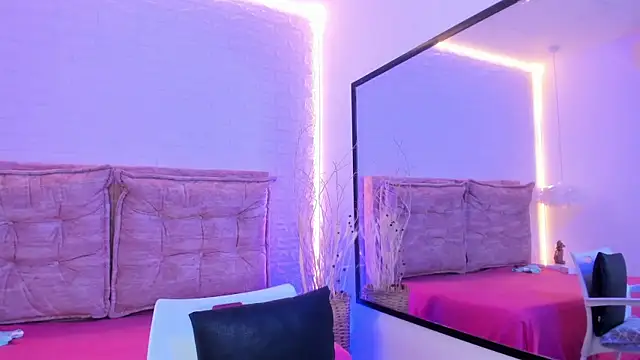 Salome rouse1 online show from December 3, 5:33 pm