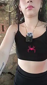 sweet outdoor charm online show from June 21, 3:36 pm
