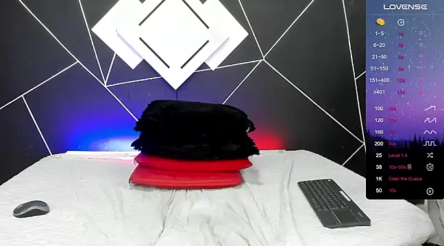 Snapshot of sofiakey chatting on December 9, 4:12 am sofiakey online show from December 9, 4:12 am