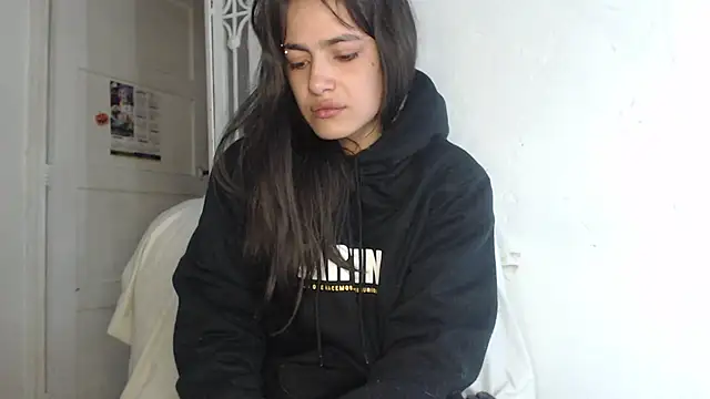 skinny sweet2411 online show from November 11, 8:20 pm