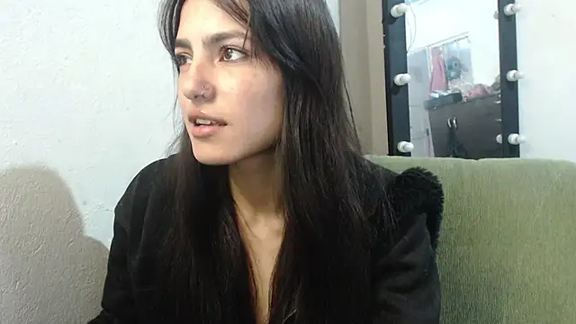 skinny sweet2411 online show from May 25, 5:52 pm