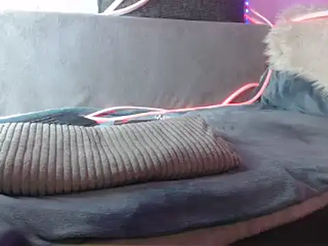 Snapshot of GoddessMonicaNylon chatting on March 13, 3:00 am GoddessMonicaNylon online show from March 13, 3:00 am