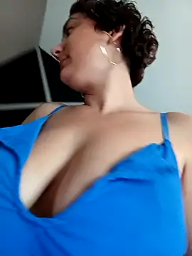 Nell-X online show from October 3, 8:22 am