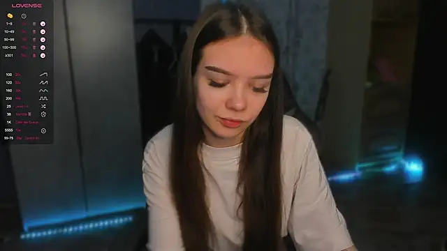 SweetyDeviliya online show from December 4, 2:21 am