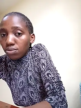 Snapshot of Beee25 chatting on October 10, 8:02 am Beee25 online show from October 10, 8:02 am