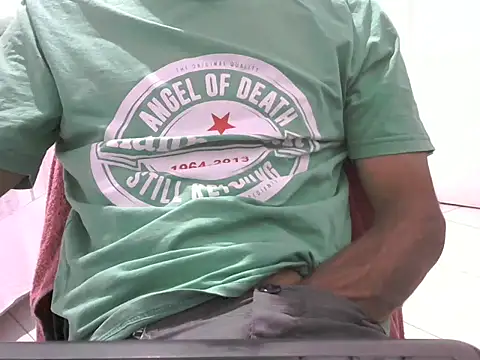 bbehemothh online show from February 18, 12:37 am