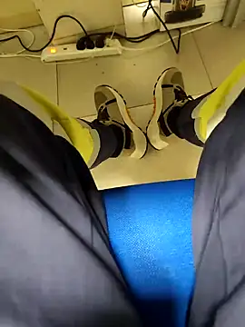 coppiapazza online show from December 6, 9:46 pm