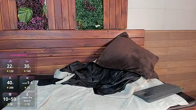 Edward max online show from March 8, 9:39 am