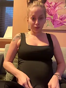 Snapshot of Hr_Frk_Olsen chatting on November 10, 12:37 pm Hr Frk Olsen online show from November 10, 12:37 pm