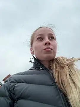 Snapshot of Hr_Frk_Olsen chatting on February 7, 2:21 pm Hr Frk Olsen online show from February 7, 2:21 pm