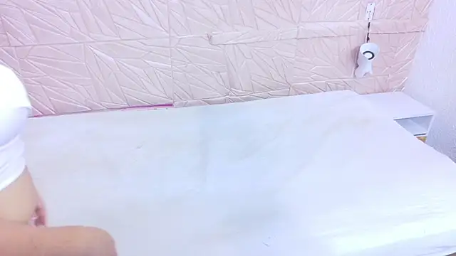 kinky redhead18 online show from March 25, 1:17 pm