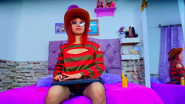 Melannytaylor online show from October 9, 9:24 pm