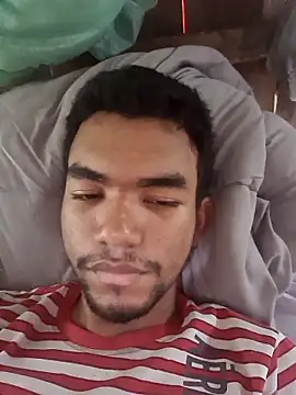 Reynold2608 online show from December 19, 5:42 pm