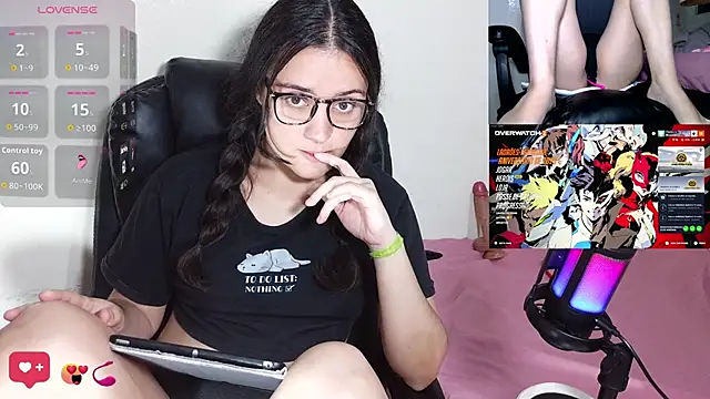 Snapshot of sobresalinaa chatting on September 29, 3:55 am sobresalinaa online show from September 29, 3:55 am