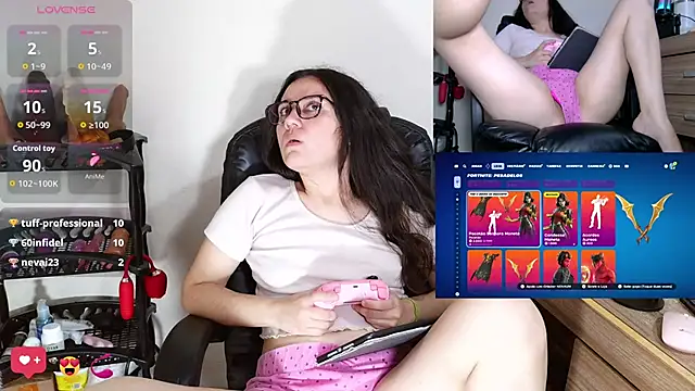 Snapshot of sobresalinaa chatting on October 29, 2:03 am sobresalinaa online show from October 29, 2:03 am